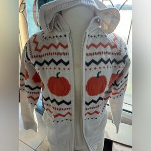 NWT Unisex full zip sweater with hood. Size 6